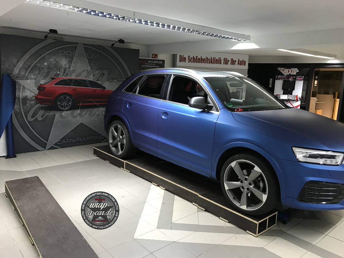 Audi Q 3 Folierung in blau matt - wrap-a-car