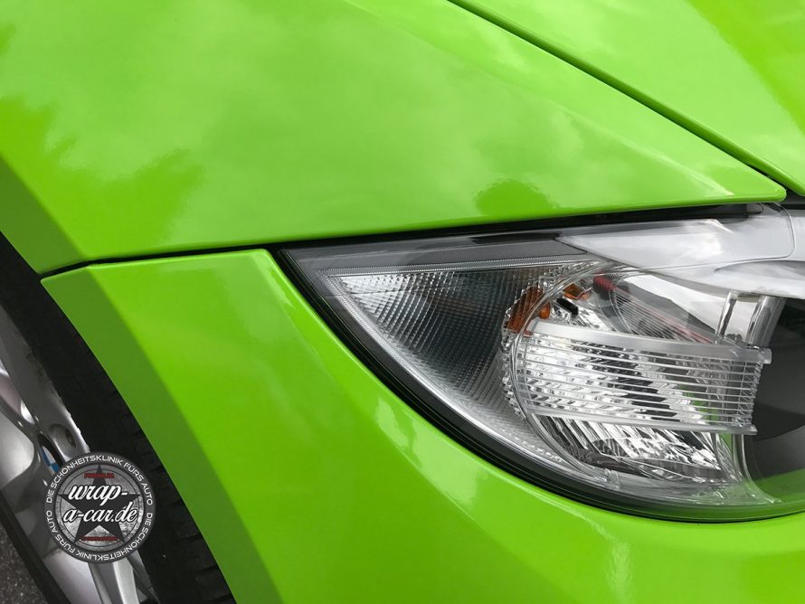 Folierung-BMW-grün5739